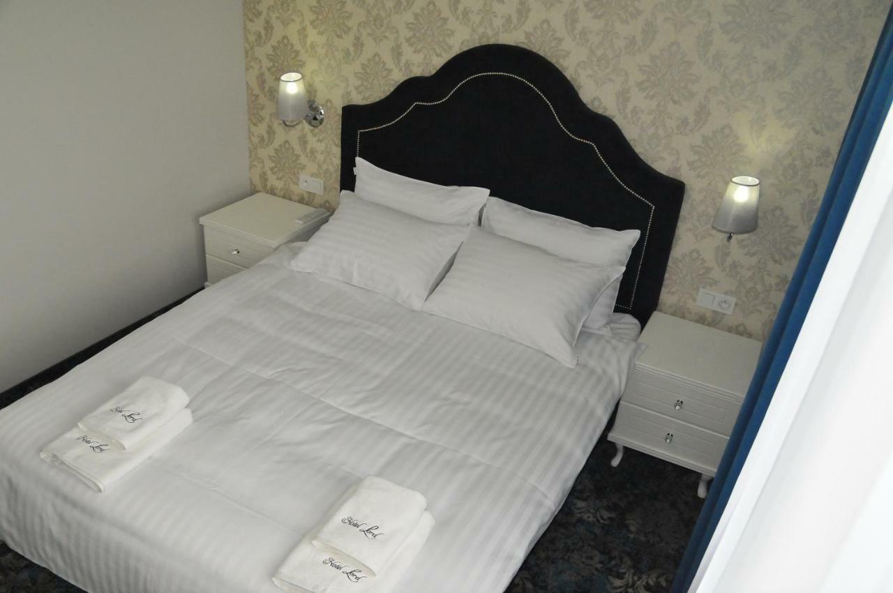 Hotel Lord ラドム エクステリア 写真